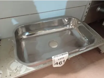 LOTE 461 - 01 CUBA INOX N2 ACO 430 3.1/2 56X34X14 MARCA FABRINOX(NOVO). (NO ESTADO) ATENÇÃO! FAZER A VISITAÇÃO ANTES DE ARREMATAR, NÃO SABEMOS SE FUNCIONA. LEILÃO NÃO TEM GARANTIA E NEM DEVOLUÇÃO, SUJEITO A POSSÍVEIS AVARIAS VISÍVEIS/OCULTAS E/OU AUSÊNCIA DE COMPONENTES.