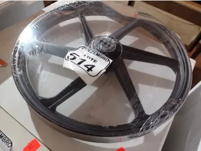 LOTE 514 - 01 RODA P/MOTO CG ARO “17 PARA QUALQUER CG (NOVO). (NO ESTADO) ATENÇÃO! FAZER A VISITAÇÃO ANTES DE ARREMATAR, NÃO SABEMOS SE FUNCIONA. LEILÃO NÃO TEM GARANTIA E NEM DEVOLUÇÃO, SUJEITO A POSSÍVEIS AVARIAS VISÍVEIS/OCULTAS E/OU AUSÊNCIA DE COMPONENTES.