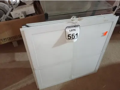 LOTE 551 - 05 PAINÉIS DE LED P/EMBUTIR. (NO ESTADO) ATENÇÃO! FAZER A VISITAÇÃO ANTES DE ARREMATAR, NÃO SABEMOS SE FUNCIONA. LEILÃO NÃO TEM GARANTIA E NEM DEVOLUÇÃO, SUJEITO A POSSÍVEIS AVARIAS VISÍVEIS/OCULTAS E/OU AUSÊNCIA DE COMPONENTES.