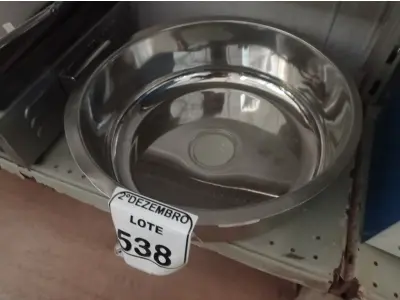 LOTE 538 - 01 CUBA EM AÇO INOX REDONDA (NOVO). (NO ESTADO) ATENÇÃO! FAZER A VISITAÇÃO ANTES DE ARREMATAR, NÃO SABEMOS SE FUNCIONA. LEILÃO NÃO TEM GARANTIA E NEM DEVOLUÇÃO, SUJEITO A POSSÍVEIS AVARIAS VISÍVEIS/OCULTAS E/OU AUSÊNCIA DE COMPONENTES.