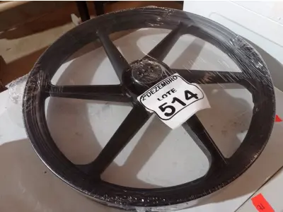 LOTE 514 - 01 RODA P/MOTO CG ARO “17 PARA QUALQUER CG (NOVO). (NO ESTADO) ATENÇÃO! FAZER A VISITAÇÃO ANTES DE ARREMATAR, NÃO SABEMOS SE FUNCIONA. LEILÃO NÃO TEM GARANTIA E NEM DEVOLUÇÃO, SUJEITO A POSSÍVEIS AVARIAS VISÍVEIS/OCULTAS E/OU AUSÊNCIA DE COMPONENTES.