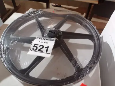 LOTE 521 - 01 RODA P/MOTO CG ARO “17 PARA QUALQUER CG (NOVO). (NO ESTADO) ATENÇÃO! FAZER A VISITAÇÃO ANTES DE ARREMATAR, NÃO SABEMOS SE FUNCIONA. LEILÃO NÃO TEM GARANTIA E NEM DEVOLUÇÃO, SUJEITO A POSSÍVEIS AVARIAS VISÍVEIS/OCULTAS E/OU AUSÊNCIA DE COMPONENTES.