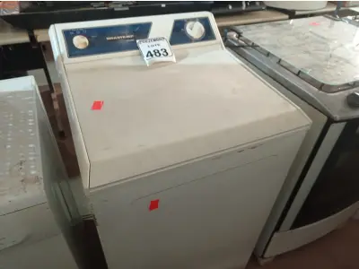 LOTE 483 - 01 MÁQUINA DE LAVAR MARCA BRASTEMP 10KG 110V. (NO ESTADO) ATENÇÃO! FAZER A VISITAÇÃO ANTES DE ARREMATAR, NÃO SABEMOS SE FUNCIONA. LEILÃO NÃO TEM GARANTIA E NEM DEVOLUÇÃO, SUJEITO A POSSÍVEIS AVARIAS VISÍVEIS/OCULTAS E/OU AUSÊNCIA DE COMPONENTES.