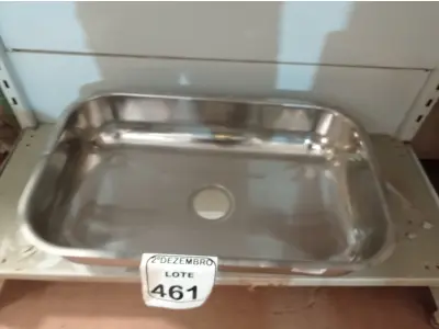 LOTE 461 - 01 CUBA INOX N2 ACO 430 3.1/2 56X34X14 MARCA FABRINOX(NOVO). (NO ESTADO) ATENÇÃO! FAZER A VISITAÇÃO ANTES DE ARREMATAR, NÃO SABEMOS SE FUNCIONA. LEILÃO NÃO TEM GARANTIA E NEM DEVOLUÇÃO, SUJEITO A POSSÍVEIS AVARIAS VISÍVEIS/OCULTAS E/OU AUSÊNCIA DE COMPONENTES.