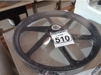 LOTE 510 - 01 RODA P/MOTO CG ARO “17 PARA QUALQUER CG (NOVO). (NO ESTADO) ATENÇÃO! FAZER A VISITAÇÃO ANTES DE ARREMATAR, NÃO SABEMOS SE FUNCIONA. LEILÃO NÃO TEM GARANTIA E NEM DEVOLUÇÃO, SUJEITO A POSSÍVEIS AVARIAS VISÍVEIS/OCULTAS E/OU AUSÊNCIA DE COMPONENTES.