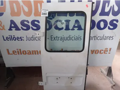 LOTE 389 - 01 PORTA DE VAN SPRINGER MERCEDES BENZ (NO ESTADO) ATENÇÃO! FAZER A VISITAÇÃO ANTES DE ARREMATAR, NÃO SABEMOS SE FUNCIONA. LEILÃO NÃO TEM GARANTIA E NEM DEVOLUÇÃO, SUJEITO A POSSÍVEIS AVARIAS VISÍVEIS/OCULTAS E/OU AUSÊNCIA DE COMPONENTES.