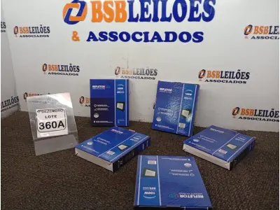 LOTE 360 - 05 REFLETORES LED AMBIENTE EXTERNO 100W. (NOVO), (NO ESTADO) ATENÇÃO! FAZER A VISITAÇÃO ANTES DE ARREMATAR, NÃO SABEMOS SE FUNCIONA. LEILÃO NÃO TEM GARANTIA E NEM DEVOLUÇÃO, SUJEITO A POSSÍVEIS AVARIAS VISÍVEIS/OCULTAS E/OU AUSÊNCIA DE COMPONENTES.
