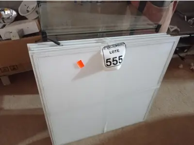 LOTE 555 - 05 PAINÉIS DE LED P/EMBUTIR. (NO ESTADO) ATENÇÃO! FAZER A VISITAÇÃO ANTES DE ARREMATAR, NÃO SABEMOS SE FUNCIONA. LEILÃO NÃO TEM GARANTIA E NEM DEVOLUÇÃO, SUJEITO A POSSÍVEIS AVARIAS VISÍVEIS/OCULTAS E/OU AUSÊNCIA DE COMPONENTES.