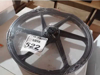 LOTE 522 - 01 RODA P/MOTO CG ARO “17 PARA QUALQUER CG (NOVO). (NO ESTADO) ATENÇÃO! FAZER A VISITAÇÃO ANTES DE ARREMATAR, NÃO SABEMOS SE FUNCIONA. LEILÃO NÃO TEM GARANTIA E NEM DEVOLUÇÃO, SUJEITO A POSSÍVEIS AVARIAS VISÍVEIS/OCULTAS E/OU AUSÊNCIA DE COMPONENTES.