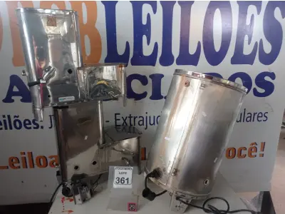 LOTE 361 - 03 CAFETEIRAS EM INOX C/AVARIAS MARCAS E MODELOS DIVERSOS. (NO ESTADO) ATENÇÃO! FAZER A VISITAÇÃO ANTES DE ARREMATAR, NÃO SABEMOS SE FUNCIONA. LEILÃO NÃO TEM GARANTIA E NEM DEVOLUÇÃO, SUJEITO A POSSÍVEIS AVARIAS VISÍVEIS/OCULTAS E/OU AUSÊNCIA DE COMPONENTES.
