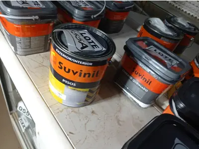 LOTE 155 - 01 LATA DE TINTA ACRÍLICA NA COR FOSCO VERMELHO MARCA SUVINIL 3,6L (NO ESTADO, NÃO SABEMOS SE FUNCIONA. LEILÃO NÃO TEM GARANTIA E NEM DEVOLUÇÃO, SUJEITO A POSSÍVEIS AVARIAS VISÍVEIS/OCULTAS E/OU AUSÊNCIA DE COMPONENTES)
