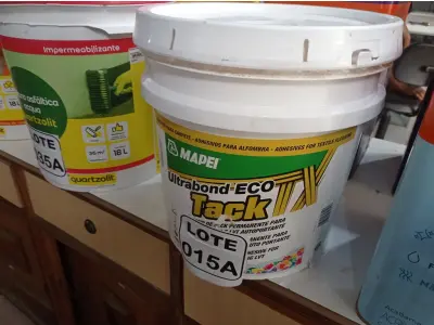 LOTE 015 - 01 BALDE DE ADESIVOS P/CARPETE ULTRA BOND ECO 15KG MARCA TACK (NO ESTADO, NÃO SABEMOS SE FUNCIONA. LEILÃO NÃO TEM GARANTIA E NEM DEVOLUÇÃO, SUJEITO A POSSÍVEIS AVARIAS VISÍVEIS/OCULTAS E/OU AUSÊNCIA DE COMPONENTES)
