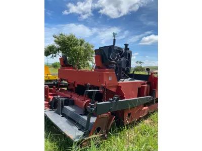LOTE 001 - ITEM 1 : CIBER MODELO : SA14 ,ESTEIRAS HIDRÁULICA, ACOMPANHA EXTENSORES DA MESA, MOTOR PERKINS NOVO, ANO :1989, OPERACIONAL,  VALOR MERCADO : 180 A 200 MIL (NO ESTADO) (VISITAÇÃO ABADIÂNIA–GOIÁS) (CONTATO: 62-999250338)