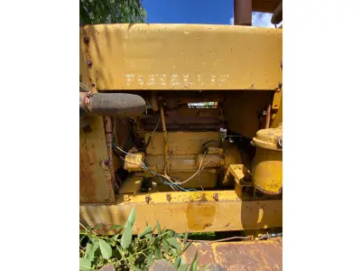 LOTE 002 - ITEM 2 - MOTONIVELADORA FIATALLIS FG70 , ANO 1989, MOTOR MERCEDES, MÁQUINA OPERACIONAL, VALOR MERCADO : 100 A 135 MIL (NO ESTADO) (VISITAÇÃO ABADIÂNIA–GOIÁS) (CONTATO: 62-999250338)