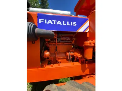 LOTE 003 - ITEM 3 - MOTONIVELADORA FG70 LARANJA, ANO 1990, MOTOR MERCEDES, ELÉTRICA NOVA, TRANSMISSÃO NOVA, TANDEM REVISADO, OPERACIONAL, VALOR MERCADO, 115 MIL A 140 MIL, (NO ESTADO) (VISITAÇÃO ABADIÂNIA–GOIÁS) (CONTATO: 62-999250338) 