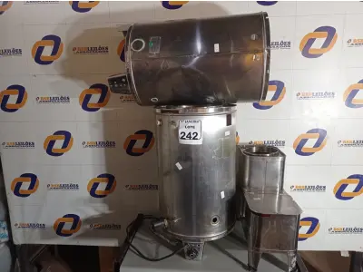 LOTE 242 - 03 CAFETEIRAS EM INOX MARCAS E MODELOS DIVERSOS P/RETIRADA DE PEÇAS. (NO ESTADO) ATENÇÃO! FAZER A VISITAÇÃO ANTES DE ARREMATAR, NÃO SABEMOS SE FUNCIONA. LEILÃO NÃO TEM GARANTIA E NEM DEVOLUÇÃO, SUJEITO A POSSÍVEIS AVARIAS VISÍVEIS/OCULTAS E/OU AUSÊNCIA DE COMPONENTES.