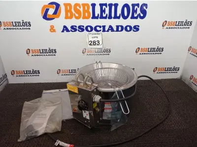 LOTE 283 - 01 FRITADEIRA ELÉTRICA EM INOX MARCA VENÂNCIO. (NO ESTADO) ATENÇÃO! FAZER A VISITAÇÃO ANTES DE ARREMATAR, NÃO SABEMOS SE FUNCIONA. LEILÃO NÃO TEM GARANTIA E NEM DEVOLUÇÃO, SUJEITO A POSSÍVEIS AVARIAS VISÍVEIS/OCULTAS E/OU AUSÊNCIA DE COMPONENTES.