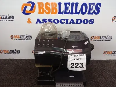 LOTE 223 - 01 CAFETEIRA C/AVARIAS MARCA FUNKITCHEN. (NO ESTADO) ATENÇÃO! FAZER A VISITAÇÃO ANTES DE ARREMATAR, NÃO SABEMOS SE FUNCIONA. LEILÃO NÃO TEM GARANTIA E NEM DEVOLUÇÃO, SUJEITO A POSSÍVEIS AVARIAS VISÍVEIS/OCULTAS E/OU AUSÊNCIA DE COMPONENTES.