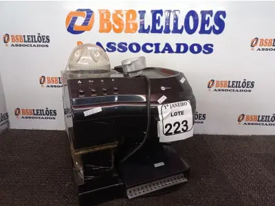 LOTE 223 - 01 CAFETEIRA C/AVARIAS MARCA FUNKITCHEN. (NO ESTADO) ATENÇÃO! FAZER A VISITAÇÃO ANTES DE ARREMATAR, NÃO SABEMOS SE FUNCIONA. LEILÃO NÃO TEM GARANTIA E NEM DEVOLUÇÃO, SUJEITO A POSSÍVEIS AVARIAS VISÍVEIS/OCULTAS E/OU AUSÊNCIA DE COMPONENTES.