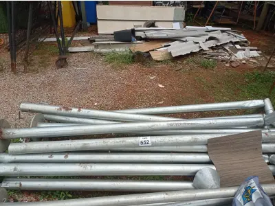 LOTE 552 - 01 TENDA GRANDE 16 PEÇAS S/LONA. (NO ESTADO) ATENÇÃO! FAZER A VISITAÇÃO ANTES DE ARREMATAR, NÃO SABEMOS SE FUNCIONA. LEILÃO NÃO TEM GARANTIA E NEM DEVOLUÇÃO, SUJEITO A POSSÍVEIS AVARIAS VISÍVEIS/OCULTAS E/OU AUSÊNCIA DE COMPONENTES.