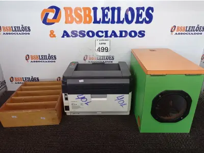 LOTE 499 - 02 CAIXOTES EM MADEIRA E 01 IMPRESSORA KYOCERA. (NO ESTADO) ATENÇÃO! FAZER A VISITAÇÃO ANTES DE ARREMATAR, NÃO SABEMOS SE FUNCIONA. LEILÃO NÃO TEM GARANTIA E NEM DEVOLUÇÃO, SUJEITO A POSSÍVEIS AVARIAS VISÍVEIS/OCULTAS E/OU AUSÊNCIA DE COMPONENTES.