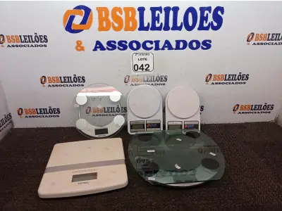 LOTE 042 - 05 BALANÇAS MARCAS E MODELOS DIVERSOS. (NO ESTADO) ATENÇÃO! FAZER A VISITAÇÃO ANTES DE ARREMATAR, NÃO SABEMOS SE FUNCIONA. LEILÃO NÃO TEM GARANTIA E NEM DEVOLUÇÃO, SUJEITO A POSSÍVEIS AVARIAS VISÍVEIS/OCULTAS E/OU AUSÊNCIA DE COMPONENTES.