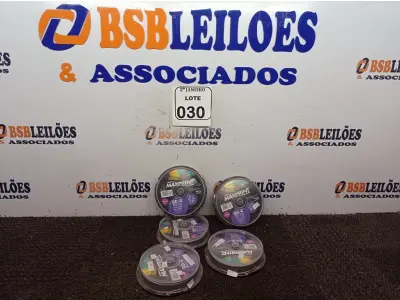 LOTE 030 - 01 LOTE C/APROXIMADAMENTE 100 MÍDIAS BLURAY. (NO ESTADO) ATENÇÃO! FAZER A VISITAÇÃO ANTES DE ARREMATAR, NÃO SABEMOS SE FUNCIONA. LEILÃO NÃO TEM GARANTIA E NEM DEVOLUÇÃO, SUJEITO A POSSÍVEIS AVARIAS VISÍVEIS/OCULTAS E/OU AUSÊNCIA DE COMPONENTES.