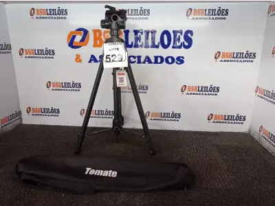 LOTE 529 - 01 TRIPÉ PARA CÂMERA TOMATE MTG-3016. (NO ESTADO) ATENÇÃO! FAZER A VISITAÇÃO ANTES DE ARREMATAR, NÃO SABEMOS SE FUNCIONA. LEILÃO NÃO TEM GARANTIA E NEM DEVOLUÇÃO, SUJEITO A POSSÍVEIS AVARIAS VISÍVEIS/OCULTAS E/OU AUSÊNCIA DE COMPONENTES.
