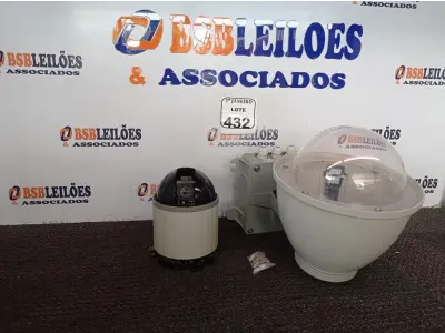 LOTE 432 - 01 CÂMERA DOME MARCA PIXORD. (NO ESTADO) ATENÇÃO! FAZER A VISITAÇÃO ANTES DE ARREMATAR, NÃO SABEMOS SE FUNCIONA. LEILÃO NÃO TEM GARANTIA E NEM DEVOLUÇÃO, SUJEITO A POSSÍVEIS AVARIAS VISÍVEIS/OCULTAS E/OU AUSÊNCIA DE COMPONENTES.