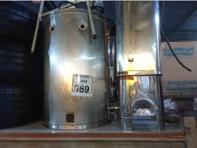 LOTE 089 - 03 CAFETEIRAS EM INOX C/AVARIAS MARCAS MODELOS DIVERSOS E 01 FATIADOR DE BATATAS. (NO ESTADO) ATENÇÃO! FAZER A VISITAÇÃO ANTES DE ARREMATAR, NÃO SABEMOS SE FUNCIONA. LEILÃO NÃO TEM GARANTIA E NEM DEVOLUÇÃO, SUJEITO A POSSÍVEIS AVARIAS VISÍVEIS/OCULTAS E/OU AUSÊNCIA DE COMPONENTES.