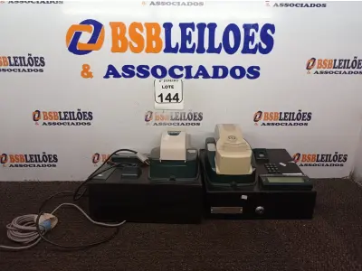 LOTE 144 - 02 RELÓGIOS DE PONTO MARCA CONDINREP. (NO ESTADO) ATENÇÃO! FAZER A VISITAÇÃO ANTES DE ARREMATAR, NÃO SABEMOS SE FUNCIONA. LEILÃO NÃO TEM GARANTIA E NEM DEVOLUÇÃO, SUJEITO A POSSÍVEIS AVARIAS VISÍVEIS/OCULTAS E/OU AUSÊNCIA DE COMPONENTES.