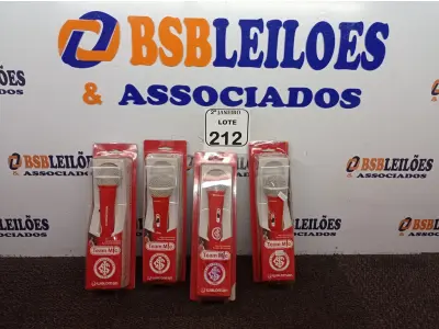LOTE 212 - 04 MICROFONES SEMI PROFISSIONAL. (NO ESTADO) ATENÇÃO! FAZER A VISITAÇÃO ANTES DE ARREMATAR, NÃO SABEMOS SE FUNCIONA. LEILÃO NÃO TEM GARANTIA E NEM DEVOLUÇÃO, SUJEITO A POSSÍVEIS AVARIAS VISÍVEIS/OCULTAS E/OU AUSÊNCIA DE COMPONENTES.