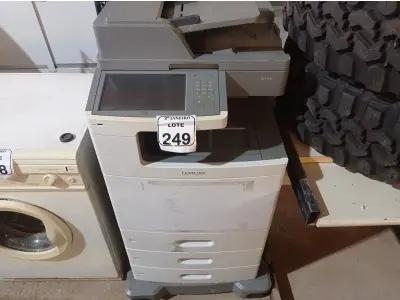 LOTE 249 - 01 IMPRESSORA LEXMARK MODELO X798DE. (NO ESTADO) ATENÇÃO! FAZER A VISITAÇÃO ANTES DE ARREMATAR, NÃO SABEMOS SE FUNCIONA. LEILÃO NÃO TEM GARANTIA E NEM DEVOLUÇÃO, SUJEITO A POSSÍVEIS AVARIAS VISÍVEIS/OCULTAS E/OU AUSÊNCIA DE COMPONENTES.