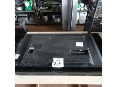 LOTE 245 - 02 TV’S PARA RETIRADA DE PEÇAS. (NO ESTADO) ATENÇÃO! FAZER A VISITAÇÃO ANTES DE ARREMATAR, NÃO SABEMOS SE FUNCIONA. LEILÃO NÃO TEM GARANTIA E NEM DEVOLUÇÃO, SUJEITO A POSSÍVEIS AVARIAS VISÍVEIS/OCULTAS E/OU AUSÊNCIA DE COMPONENTES.