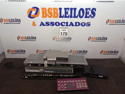 LOTE 175 - 01 LOTE COM ELETRÔNICOS DIVERSOS. (NO ESTADO) ATENÇÃO! FAZER A VISITAÇÃO ANTES DE ARREMATAR, NÃO SABEMOS SE FUNCIONA. LEILÃO NÃO TEM GARANTIA E NEM DEVOLUÇÃO, SUJEITO A POSSÍVEIS AVARIAS VISÍVEIS/OCULTAS E/OU AUSÊNCIA DE COMPONENTES.