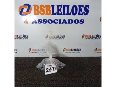 LOTE 247 - 01 SACO COM PARAFUSOS CABEÇA LISA COM PORCAS. (NO ESTADO) ATENÇÃO! FAZER A VISITAÇÃO ANTES DE ARREMATAR, NÃO SABEMOS SE FUNCIONA. LEILÃO NÃO TEM GARANTIA E NEM DEVOLUÇÃO, SUJEITO A POSSÍVEIS AVARIAS VISÍVEIS/OCULTAS E/OU AUSÊNCIA DE COMPONENTES.
