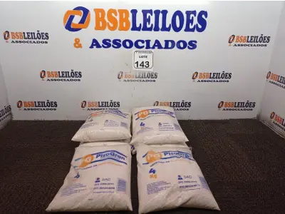 LOTE 143 - 06 PACOTES DE GRANITINA/08 PARA GRAFIADO COM 4KG CADA. (NO ESTADO) ATENÇÃO! FAZER A VISITAÇÃO ANTES DE ARREMATAR, NÃO SABEMOS SE FUNCIONA. LEILÃO NÃO TEM GARANTIA E NEM DEVOLUÇÃO, SUJEITO A POSSÍVEIS AVARIAS VISÍVEIS/OCULTAS E/OU AUSÊNCIA DE COMPONENTES.