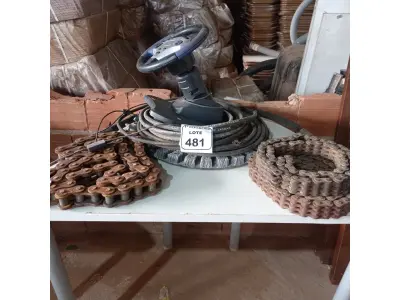 LOTE 481 - 02 CORRENTES PARA EMPILHADEIRA, MANGUEIRAS DE PRESSÃO E 01 JOYSTICK. (NO ESTADO) ATENÇÃO! FAZER A VISITAÇÃO ANTES DE ARREMATAR, NÃO SABEMOS SE FUNCIONA. LEILÃO NÃO TEM GARANTIA E NEM DEVOLUÇÃO, SUJEITO A POSSÍVEIS AVARIAS VISÍVEIS/OCULTAS E/OU AUSÊNCIA DE COMPONENTES.