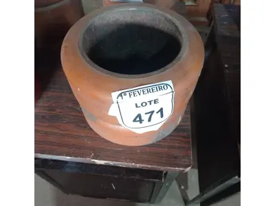 LOTE 471 - 02 RODAS PARA EMPILHADEIRA. (NO ESTADO) ATENÇÃO! FAZER A VISITAÇÃO ANTES DE ARREMATAR, NÃO SABEMOS SE FUNCIONA. LEILÃO NÃO TEM GARANTIA E NEM DEVOLUÇÃO, SUJEITO A POSSÍVEIS AVARIAS VISÍVEIS/OCULTAS E/OU AUSÊNCIA DE COMPONENTES.