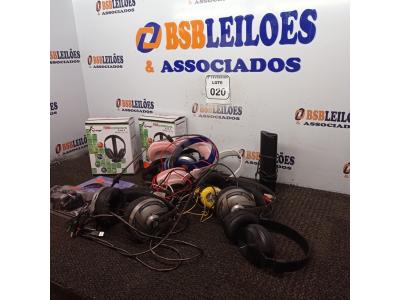 LOTE 020 - 13 FONES DE OUVIDO MARCAS E MODELOS DIVERSOS. (NO ESTADO) ATENÇÃO! FAZER A VISITAÇÃO ANTES DE ARREMATAR, NÃO SABEMOS SE FUNCIONA. LEILÃO NÃO TEM GARANTIA E NEM DEVOLUÇÃO, SUJEITO A POSSÍVEIS AVARIAS VISÍVEIS/OCULTAS E/OU AUSÊNCIA DE COMPONENTES.