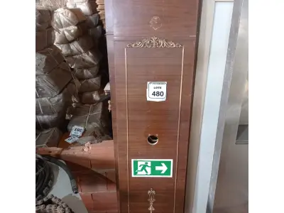 LOTE 480 - 04 PAINÉIS EM MADEIRA PARA ACABAMENTO DE COLUNA. (NO ESTADO) ATENÇÃO! FAZER A VISITAÇÃO ANTES DE ARREMATAR, NÃO SABEMOS SE FUNCIONA. LEILÃO NÃO TEM GARANTIA E NEM DEVOLUÇÃO, SUJEITO A POSSÍVEIS AVARIAS VISÍVEIS/OCULTAS E/OU AUSÊNCIA DE COMPONENTES.