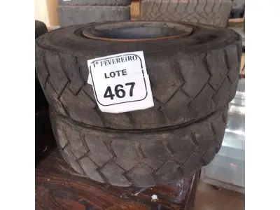 LOTE 467 - 02 RODAS COM PNEUS 6.50-10 MACIÇO PARA EMPILHADEIRA. (NO ESTADO) ATENÇÃO! FAZER A VISITAÇÃO ANTES DE ARREMATAR, NÃO SABEMOS SE FUNCIONA. LEILÃO NÃO TEM GARANTIA E NEM DEVOLUÇÃO, SUJEITO A POSSÍVEIS AVARIAS VISÍVEIS/OCULTAS E/OU AUSÊNCIA DE COMPONENTES.