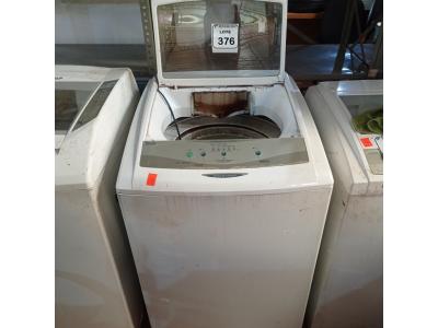 LOTE 376 -  01 MÁQUINA DE LAVAR ROUPAS BRASTEMP. (NO ESTADO) ATENÇÃO! FAZER A VISITAÇÃO ANTES DE ARREMATAR, NÃO SABEMOS SE FUNCIONA. LEILÃO NÃO TEM GARANTIA E NEM DEVOLUÇÃO, SUJEITO A POSSÍVEIS AVARIAS VISÍVEIS/OCULTAS E/OU AUSÊNCIA DE COMPONENTES.