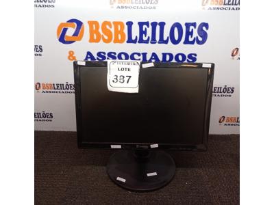 LOTE 387 - 01 MONITOR LCD ITAUTEC.  (NO ESTADO) ATENÇÃO! FAZER A VISITAÇÃO ANTES DE ARREMATAR, NÃO SABEMOS SE FUNCIONA. LEILÃO NÃO TEM GARANTIA E NEM DEVOLUÇÃO, SUJEITO A POSSÍVEIS AVARIAS VISÍVEIS/OCULTAS E/OU AUSÊNCIA DE COMPONENTES.