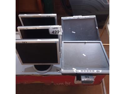 LOTE 422 - 09 MONITORES MODELOS DIVERSOS COM AVARIAS (NO ESTADO) ATENÇÃO! FAZER A VISITAÇÃO ANTES DE ARREMATAR, NÃO SABEMOS SE FUNCIONA. LEILÃO NÃO TEM GARANTIA E NEM DEVOLUÇÃO, SUJEITO A POSSÍVEIS AVARIAS VISÍVEIS/OCULTAS E/OU AUSÊNCIA DE COMPONENTES.