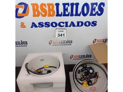 LOTE 341 - 02 CÂMERAS DOME MARCA EVERFOCUS INCOMPLETAS. (NO ESTADO) ATENÇÃO! FAZER A VISITAÇÃO ANTES DE ARREMATAR, NÃO SABEMOS SE FUNCIONA. LEILÃO NÃO TEM GARANTIA E NEM DEVOLUÇÃO, SUJEITO A POSSÍVEIS AVARIAS VISÍVEIS/OCULTAS E/OU AUSÊNCIA DE COMPONENTES.