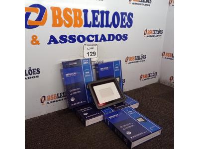 LOTE 129 - 05 REFLETORES DE LED AMBIENTE EXTERNO 100W CADA. (NOVO). (NO ESTADO) ATENÇÃO! FAZER A VISITAÇÃO ANTES DE ARREMATAR, NÃO SABEMOS SE FUNCIONA. LEILÃO NÃO TEM GARANTIA E NEM DEVOLUÇÃO, SUJEITO A POSSÍVEIS AVARIAS VISÍVEIS/OCULTAS E/OU AUSÊNCIA DE COMPONENTES.