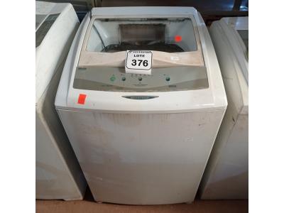 LOTE 376 -  01 MÁQUINA DE LAVAR ROUPAS BRASTEMP. (NO ESTADO) ATENÇÃO! FAZER A VISITAÇÃO ANTES DE ARREMATAR, NÃO SABEMOS SE FUNCIONA. LEILÃO NÃO TEM GARANTIA E NEM DEVOLUÇÃO, SUJEITO A POSSÍVEIS AVARIAS VISÍVEIS/OCULTAS E/OU AUSÊNCIA DE COMPONENTES.