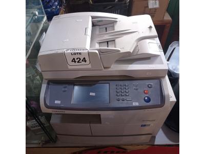LOTE 424 - 01 IMPRESSORA MULTIFUNCIONAL MODELO MULTI XPRESS 6555NX MARCA SAMSUNG. (NO ESTADO) ATENÇÃO! FAZER A VISITAÇÃO ANTES DE ARREMATAR, NÃO SABEMOS SE FUNCIONA. LEILÃO NÃO TEM GARANTIA E NEM DEVOLUÇÃO, SUJEITO A POSSÍVEIS AVARIAS VISÍVEIS/OCULTAS E/OU AUSÊNCIA DE COMPONENTES.