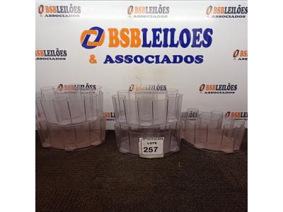 LOTE 257 - 05 BALDES COMBO EM ACRÍLICO.  (NO ESTADO) ATENÇÃO! FAZER A VISITAÇÃO ANTES DE ARREMATAR, NÃO SABEMOS SE FUNCIONA. LEILÃO NÃO TEM GARANTIA E NEM DEVOLUÇÃO, SUJEITO A POSSÍVEIS AVARIAS VISÍVEIS/OCULTAS E/OU AUSÊNCIA DE COMPONENTES.